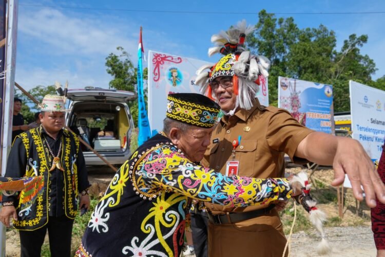 Pagelaran Seni Budaya Dayak dan Pekenu’, Upaya Merayakan Keberagaman