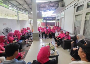Relawan Jilbab Pink Syukuran Atas Kemenangan ZIAP di Pilgub Kaltara