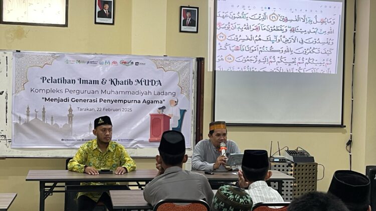 SMP Muhammadiyah 2 Tarakan Gelar Pelatihan Imam dan Khatib untuk Siswa Hafidz