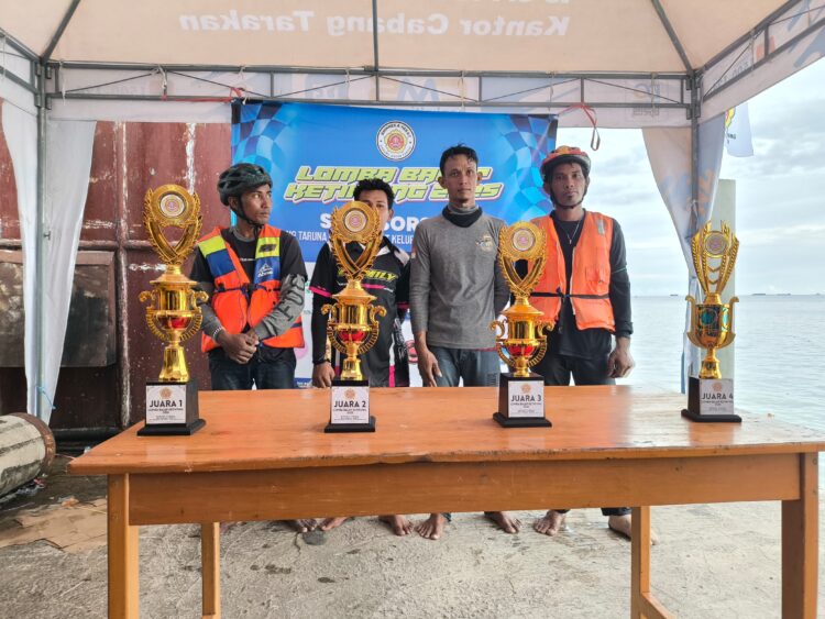 Balap Ketinting Warnai Hari Nelayan Nasional 2025 di Tarakan