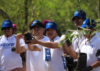 Wali Kota Tarakan Ikutserta Tanam 5.000 Bibit Mangrove Bersama Telkom Indonesia