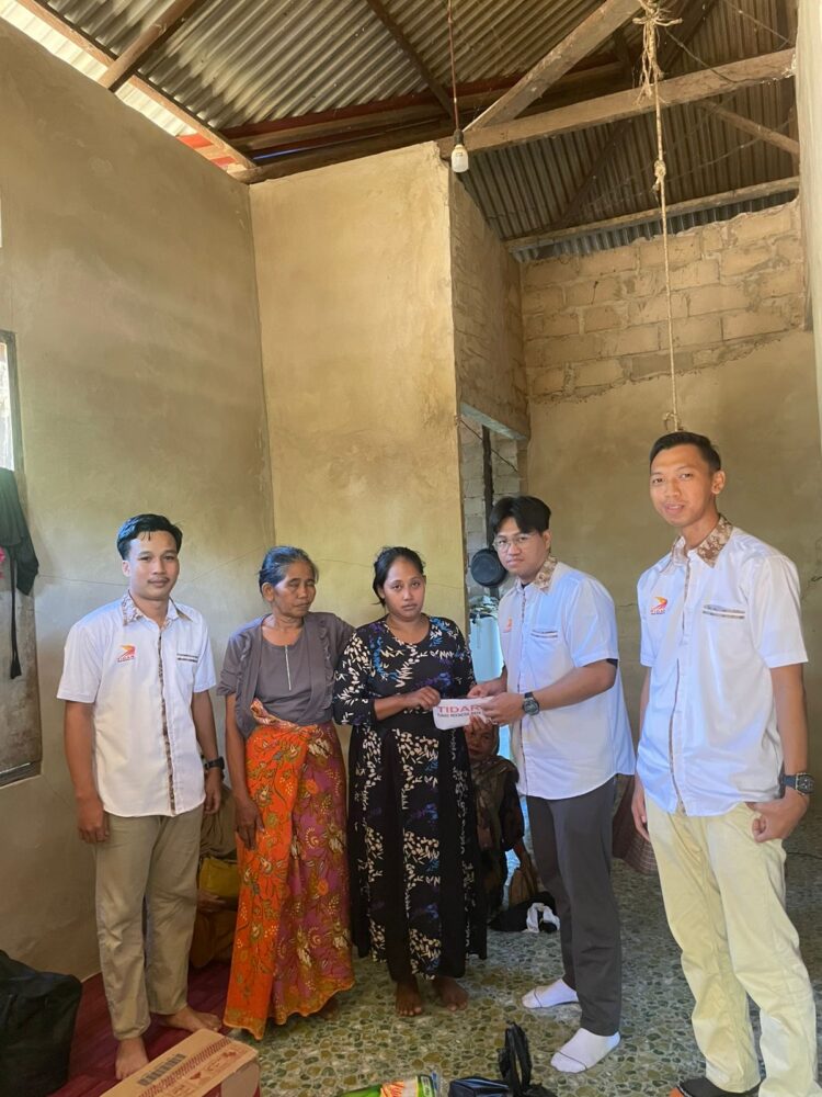 Respon Cepat TIDAR Kaltara, Salurkan Bantuan Ke Korban Kebakaran di Sebatik