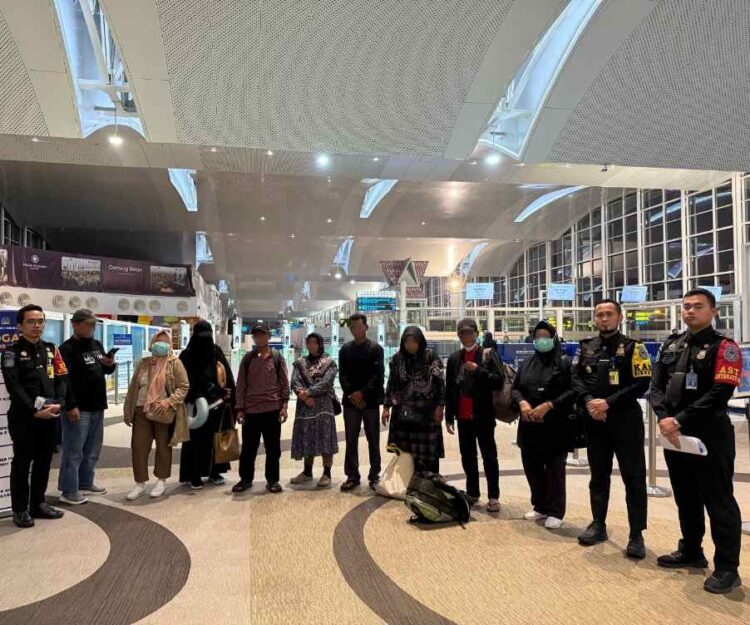 Imigrasi Tunda Keberangkatan 1.243 Jemaah Calon Haji Diduga Nonprosedural dari Sejumlah Bandara 