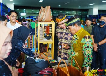 Gubernur Himbau BI Dorong Pengembangan Ekonomi Syariah