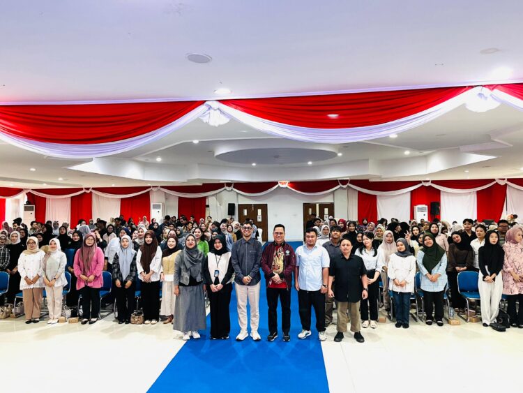 425 Wisudawan UBT Dapat Wejangan Karier dari Ketua PURT DPD RI Hasan Basri