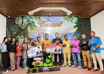 Senator Hasan Basri Bawa Bantuan, Ribuan Warga Kaltara Tersenyum