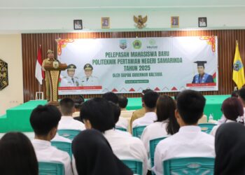 Lepas Calon Mahasiswa Politani Samarinda, Gubernur Pesan Bangun Pertanian Kaltara