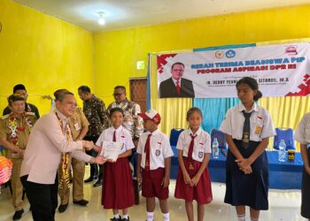 Berakhir di Nunukan, Deddy Sitorus Total Salurkan 601 PIP di Kaltara