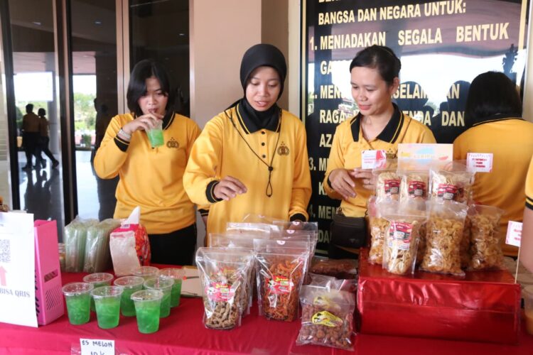 Polwan Polda Kaltara Gelar Bazaar UMKM