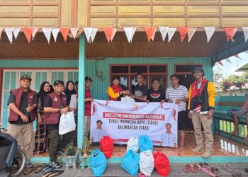 TIDAR Kaltara Salurkan 55 Paket Sembako ke Korban Kebakaran Mansalong