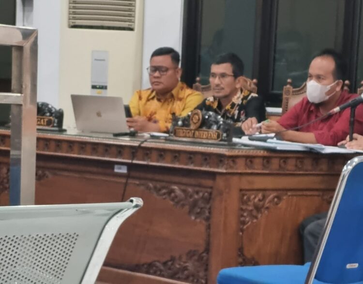 Putusan Kontroversial PTUN Samarinda: Hakim Abaikan Fakta Izin yang Lebih Dahulu Terbit