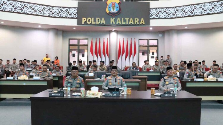 Personel Polda Kaltara Bersama Polres Jajaran Laksanakan Binrohtal Secara Virtual