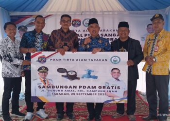 Dulu Harus Beli Air, Kini Warga RT 14 & 15 Kampung Enam Nikmati Sambungan PDAM Gratis