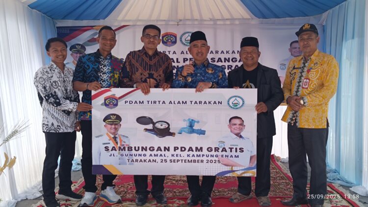 Dulu Harus Beli Air, Kini Warga RT 14 & 15 Kampung Enam Nikmati Sambungan PDAM Gratis