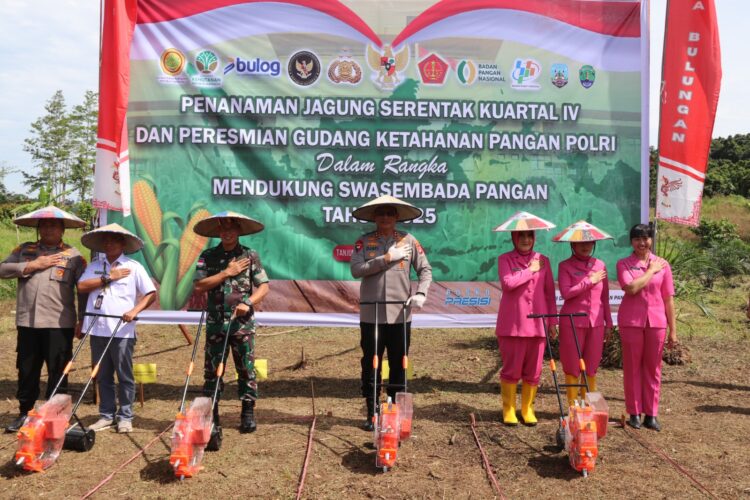 Kapolda Pimpin Penanaman Jagung Serentak Kuartal IV