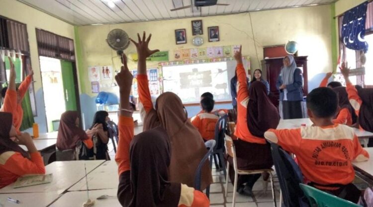 Melatih Berpikir Kritis dengan Kegiatan Literasi