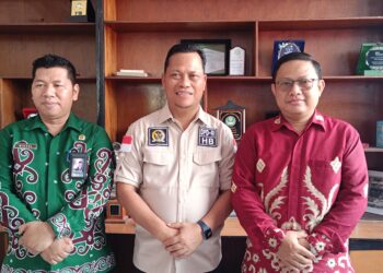 Senator Hasan Basri Puji Kinerja Kantor Pos Cabang Tarakan dalam Penyaluran BLTS Kesra