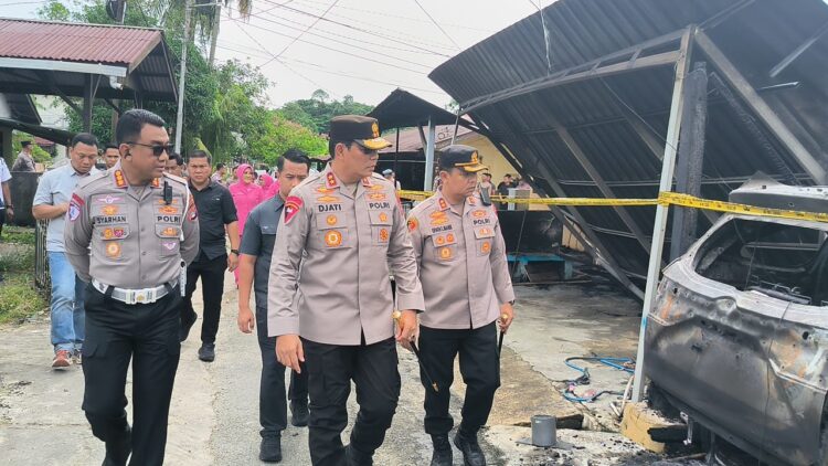 Kapolda Kaltara Tinjau Langsung Lokasi Kebakaran di Kampung Bugis Tarakan