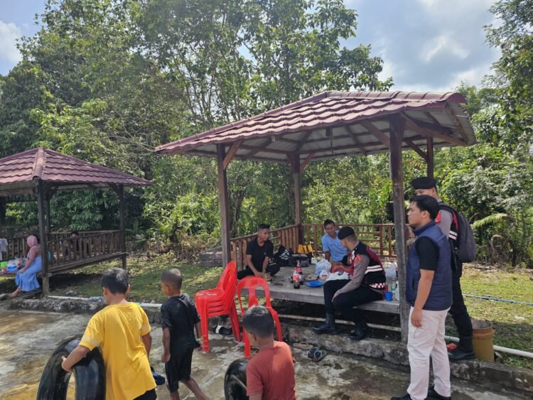 Polda Kaltara Siaga di Objek Wisata dan Pelabuhan: Pastikan Libur Lebaran Masyarakat Aman dan Kondusif