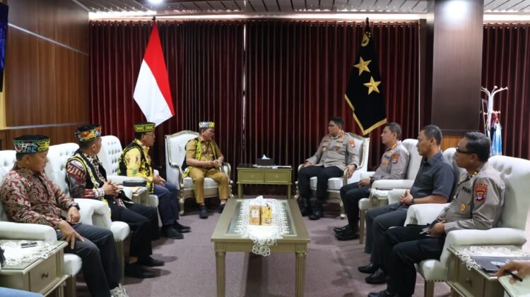 Kapolda Kaltara Terima Audiensi Lembaga Adat Dayak Kenyah, Perkuat Sinergi Jaga Kamtibmas