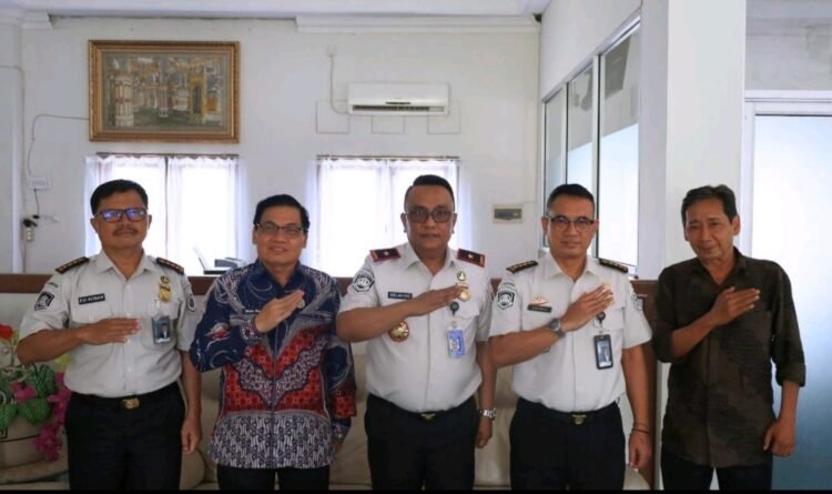 Perkuat Sinergi Pelayanan Haji dan Umrah, Kanwil Ditjen Imigrasi Kaltim Koordinasi dengan Kanwil Kemenhaj dan Umrah