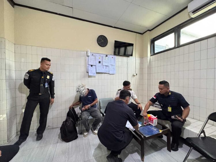 Seorang Warga Malaysia Pengidap Penyakit Kanker di Deportasi Imigrasi Tarakan,