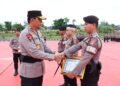 Kapolda Kaltara Berikan Penghargaan kepada Personel Ditsamapta Berprestasi