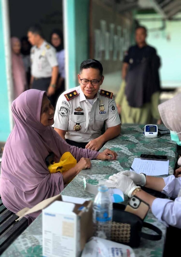 Sambut HUT ke-81 RI, Kantor Imigrasi Tarakan Gelar Bakti Sosial