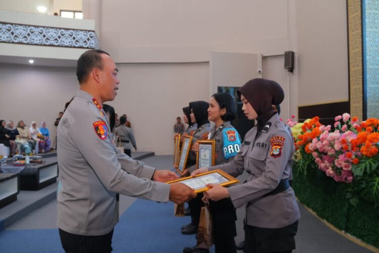 Syukuran Hari Jadi Polwan RI ke-78, Kapolda Kaltara Apresiasi Dedikasi dan Prestasi Polwan