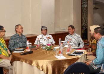 Perkuat Konektivitas dan Logistik, Gubernur Bahas Tindaklanjut Pembangunan Jaringan Kereta Api