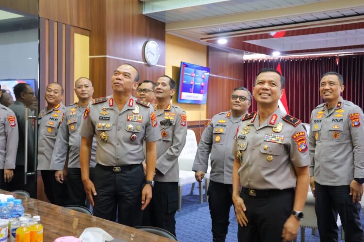 Kapolda Kaltara Terima Laporan Kesatuan dan Penandatanganan Buku Memori Serah Terima Jabatan